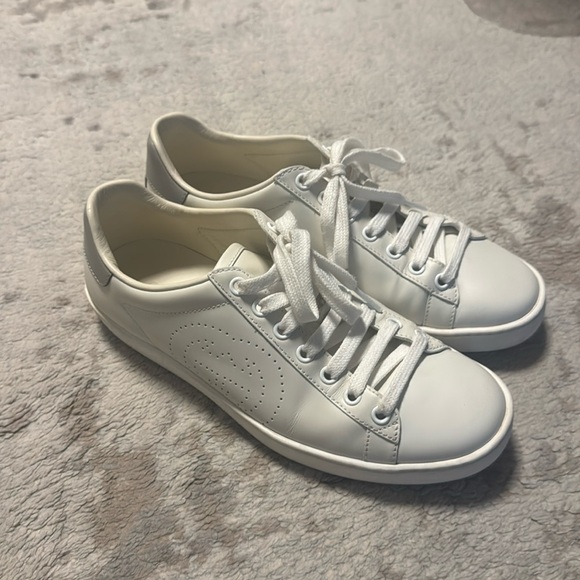 Gucci Shoes - Gucci Ace Sneakers sz 37